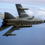 Ringtausch: Der Taurus KEPD-350 findet auch aus großen Höhen und über große Distanzen sein Ziel. Hier trainiert ein Pilot bei der Übung „Two Oceans“ den präzisen Abwurf des Lenkflugkörpers.